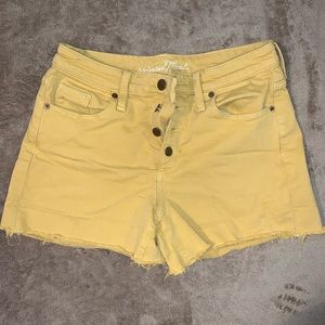 Universal Thread Shorts